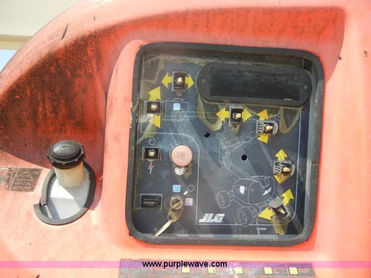 image for item D4163 1998 JLG 45' articulating boom lift