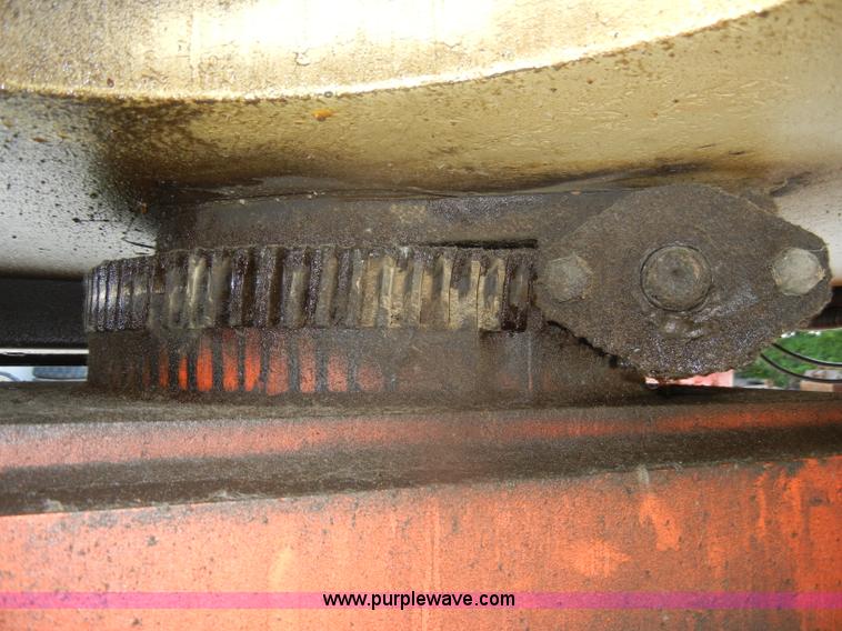 image for item D4163 1998 JLG 45' articulating boom lift