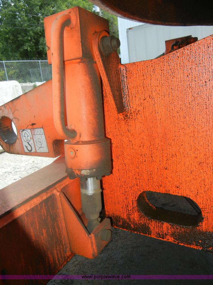 image for item D4163 1998 JLG 45' articulating boom lift