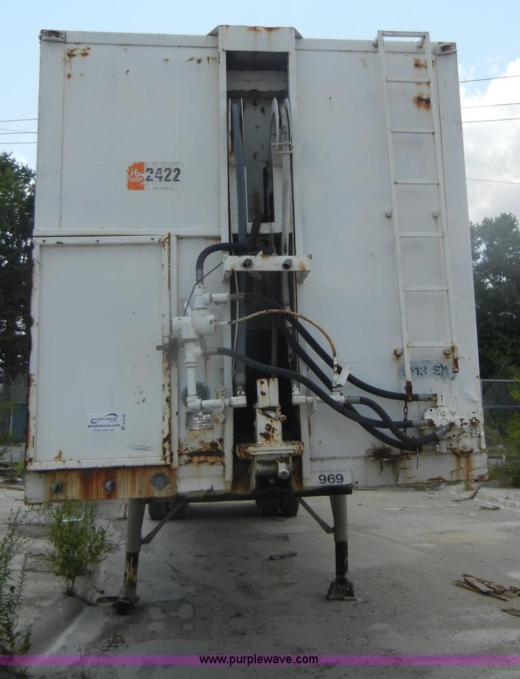 image for item D4166 1972 Heil 38' ejector trailer