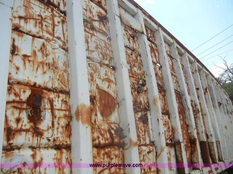 image for item D4166 1972 Heil 38' ejector trailer