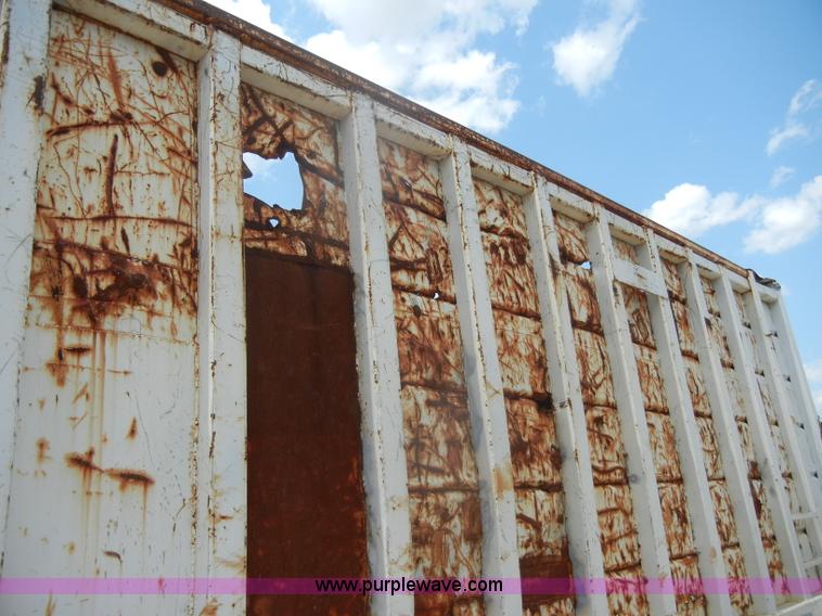 image for item D4166 1972 Heil 38' ejector trailer