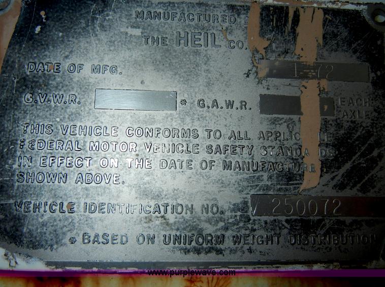 image for item D4166 1972 Heil 38' ejector trailer