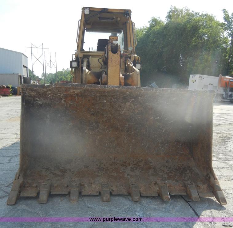 image for item D4169 1995 Caterpillar 963B track loader