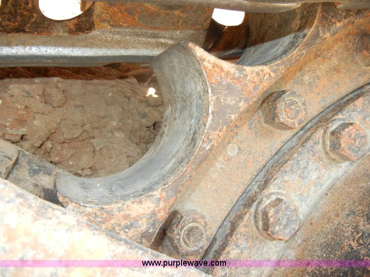 image for item D4169 1995 Caterpillar 963B track loader