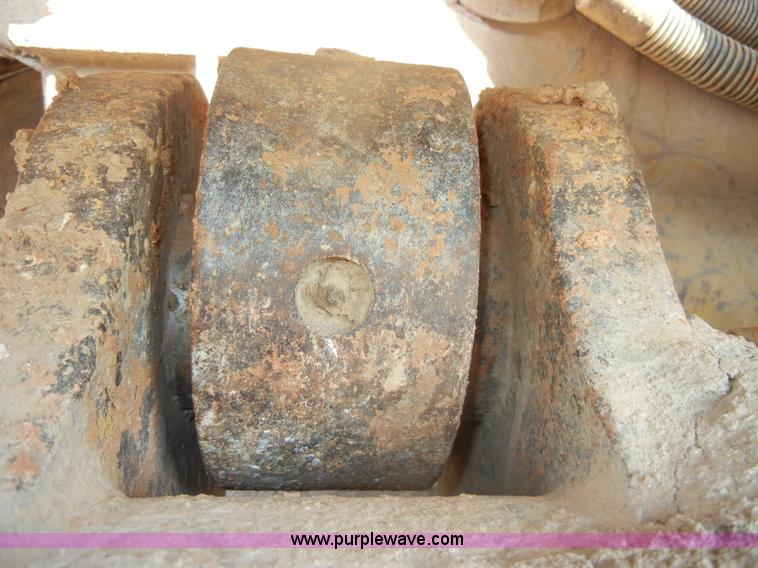 image for item D4169 1995 Caterpillar 963B track loader