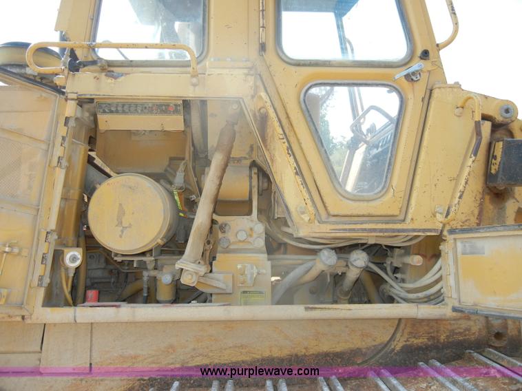 image for item D4169 1995 Caterpillar 963B track loader