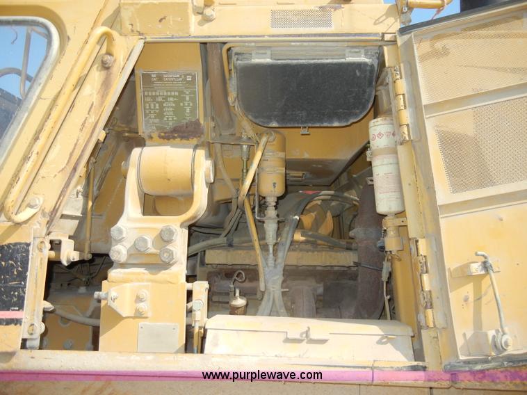 image for item D4169 1995 Caterpillar 963B track loader