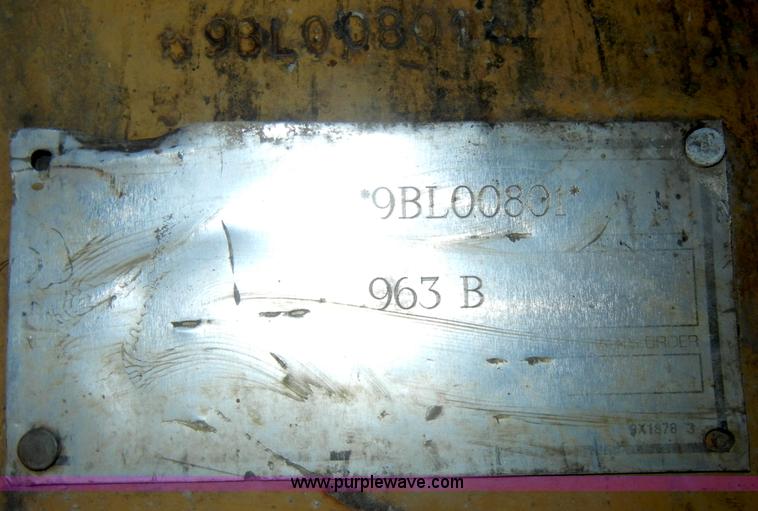 image for item D4169 1995 Caterpillar 963B track loader