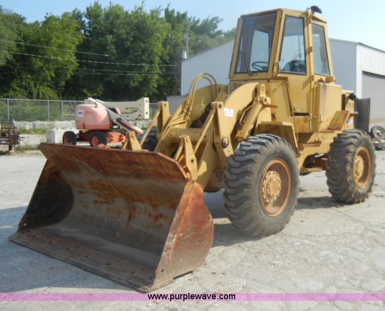 image for item D4170 1976 Caterpillar 920 articulating wheel loader