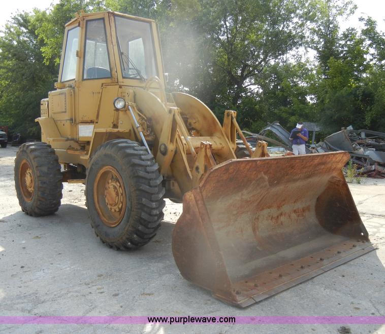 image for item D4170 1976 Caterpillar 920 articulating wheel loader