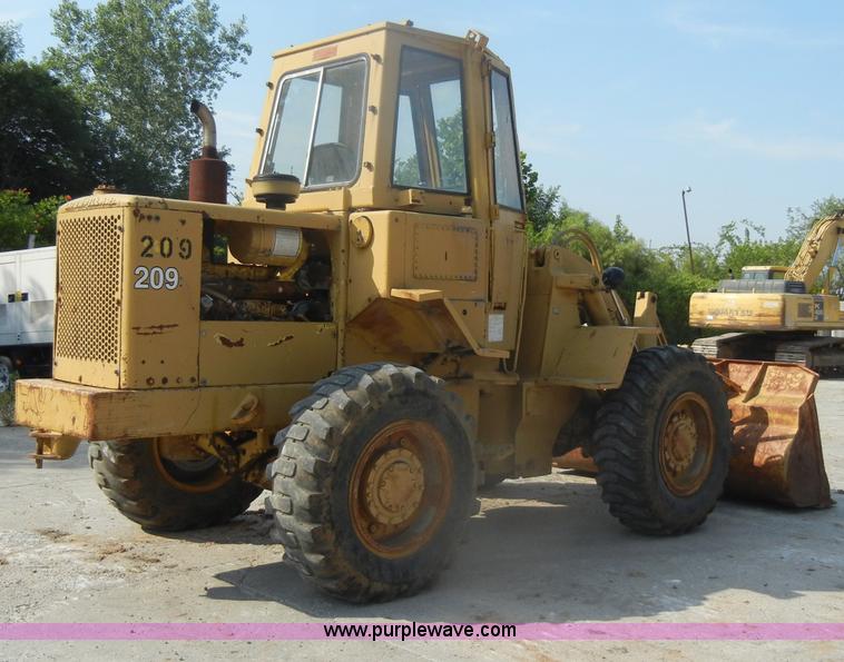 image for item D4170 1976 Caterpillar 920 articulating wheel loader