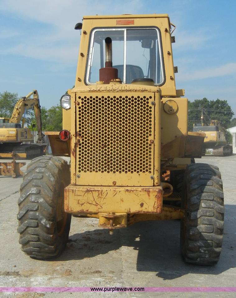 image for item D4170 1976 Caterpillar 920 articulating wheel loader