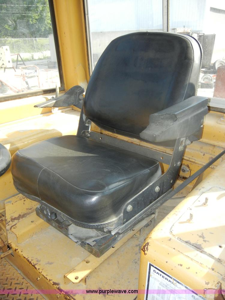 image for item D4170 1976 Caterpillar 920 articulating wheel loader