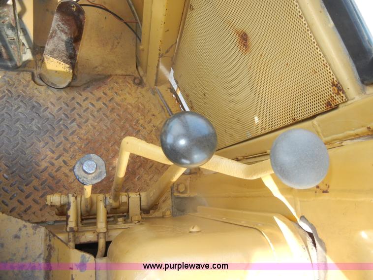 image for item D4170 1976 Caterpillar 920 articulating wheel loader