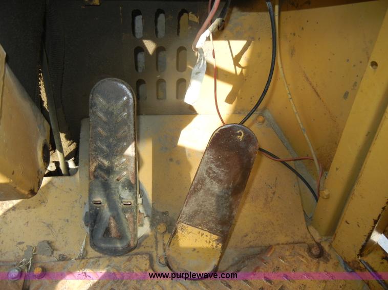 image for item D4170 1976 Caterpillar 920 articulating wheel loader