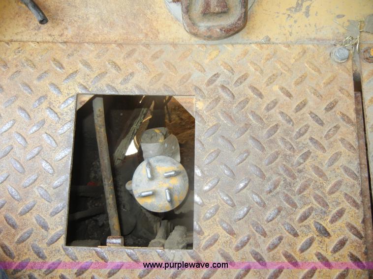 image for item D4170 1976 Caterpillar 920 articulating wheel loader