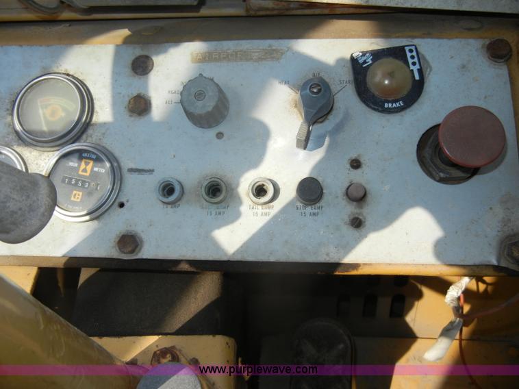 image for item D4170 1976 Caterpillar 920 articulating wheel loader