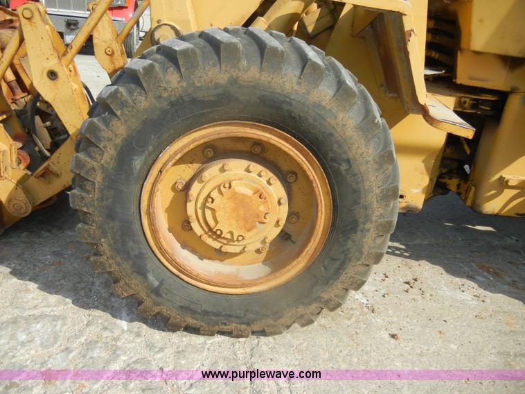 image for item D4170 1976 Caterpillar 920 articulating wheel loader