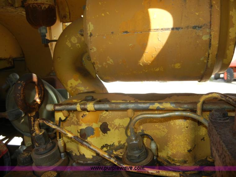 image for item D4170 1976 Caterpillar 920 articulating wheel loader