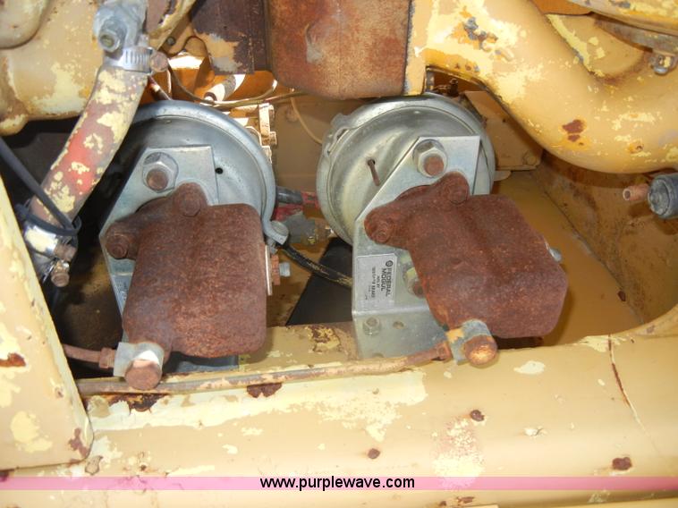 image for item D4170 1976 Caterpillar 920 articulating wheel loader