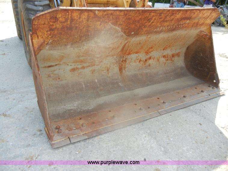 image for item D4170 1976 Caterpillar 920 articulating wheel loader