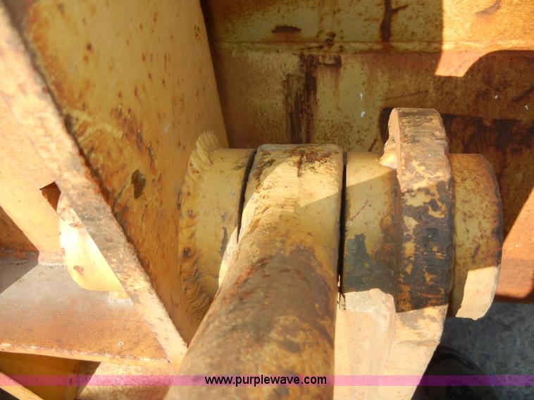 image for item D4170 1976 Caterpillar 920 articulating wheel loader