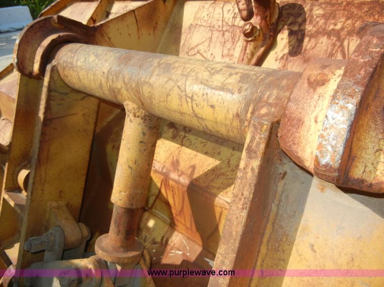 image for item D4170 1976 Caterpillar 920 articulating wheel loader