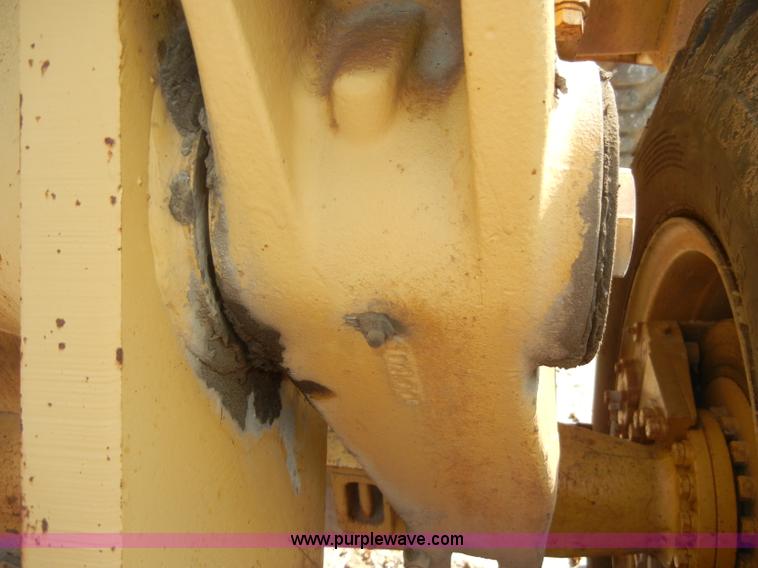 image for item D4170 1976 Caterpillar 920 articulating wheel loader