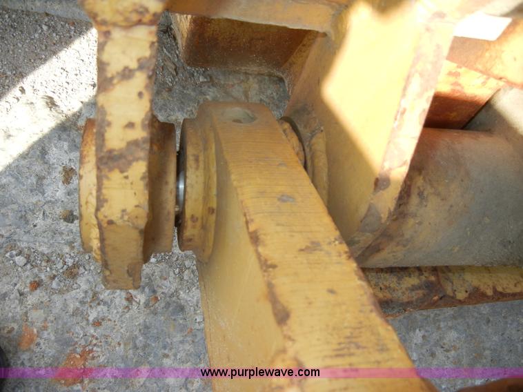 image for item D4170 1976 Caterpillar 920 articulating wheel loader