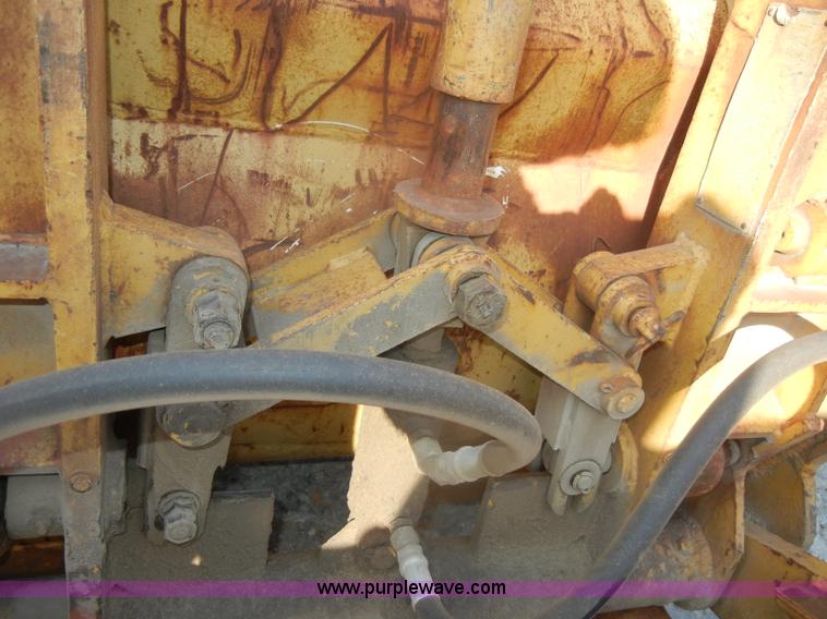 image for item D4170 1976 Caterpillar 920 articulating wheel loader