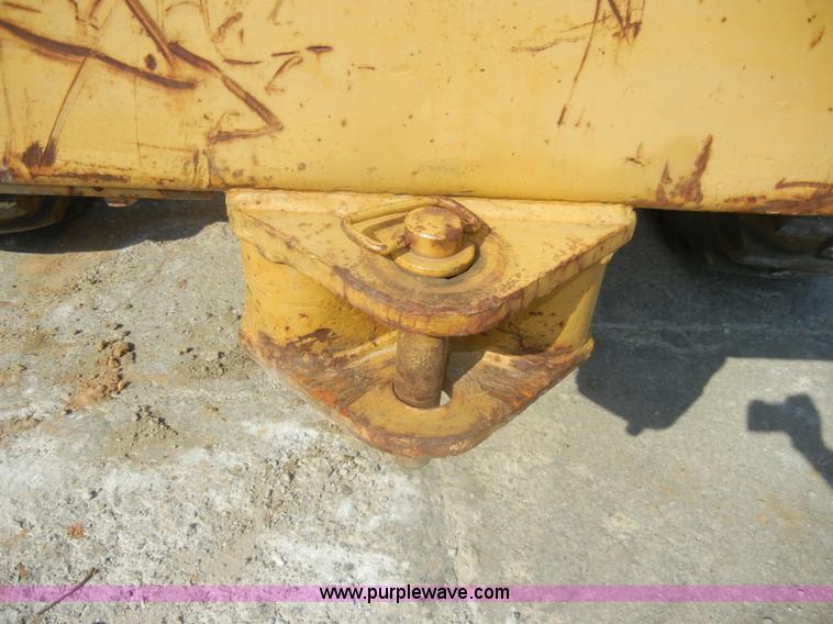 image for item D4170 1976 Caterpillar 920 articulating wheel loader