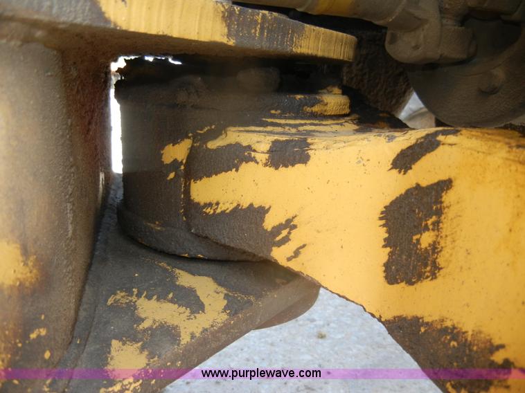 image for item D4170 1976 Caterpillar 920 articulating wheel loader