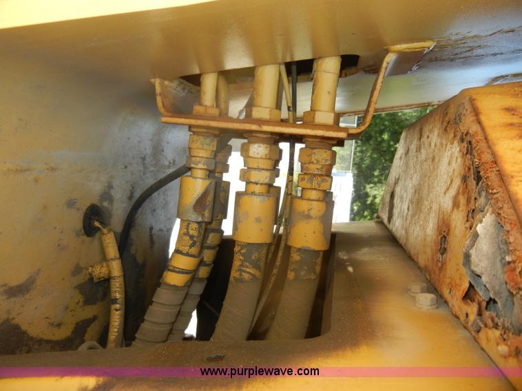 image for item D4170 1976 Caterpillar 920 articulating wheel loader