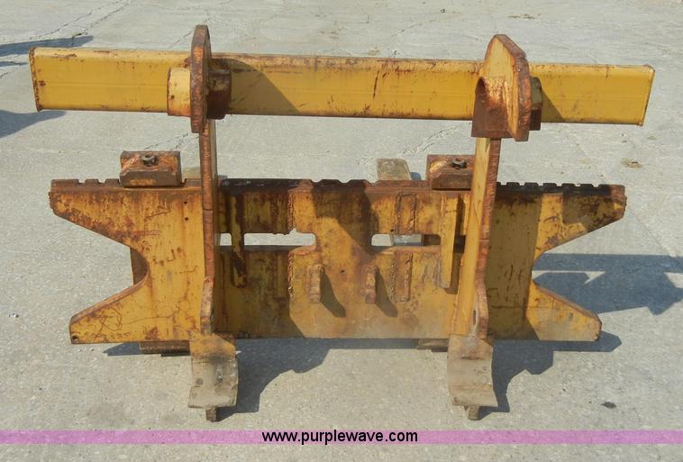 image for item D4171 Caterpillar quick attach forks