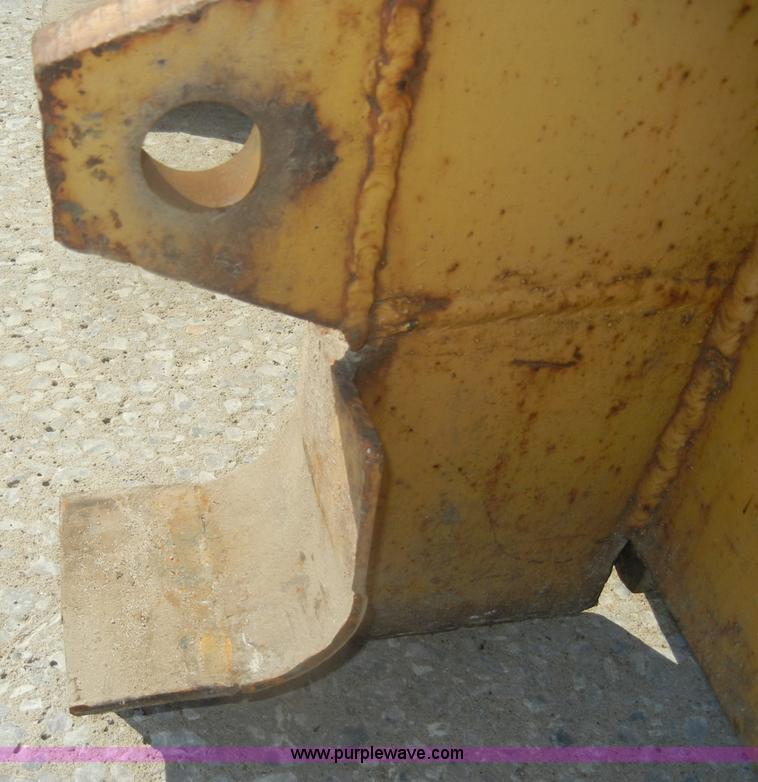 image for item D4171 Caterpillar quick attach forks