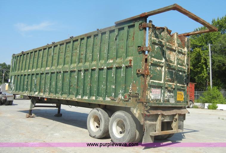 image for item D4173 1993 Steco 41' ejector trailer