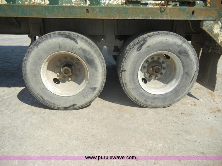 image for item D4173 1993 Steco 41' ejector trailer
