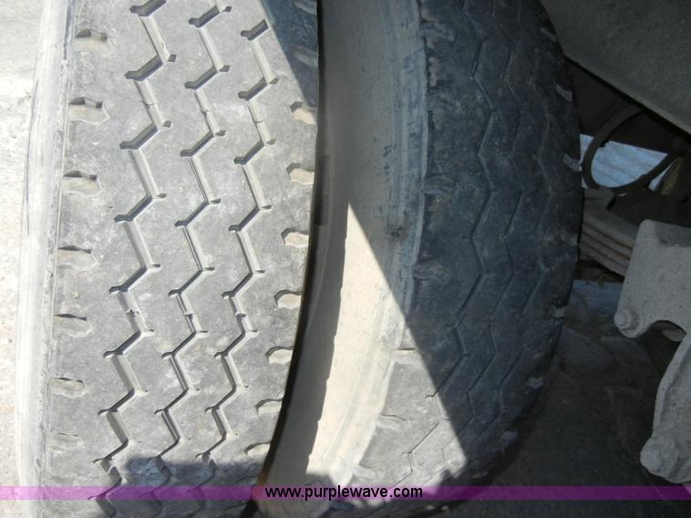 image for item D4173 1993 Steco 41' ejector trailer