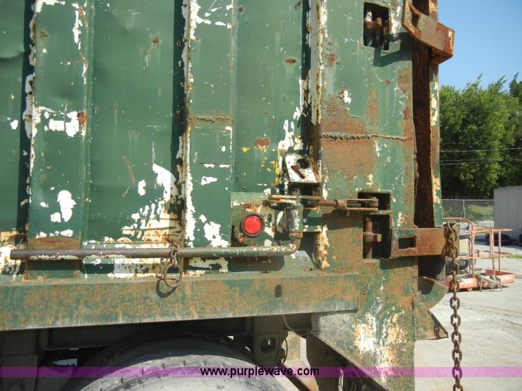 image for item D4173 1993 Steco 41' ejector trailer