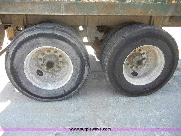 image for item D4173 1993 Steco 41' ejector trailer