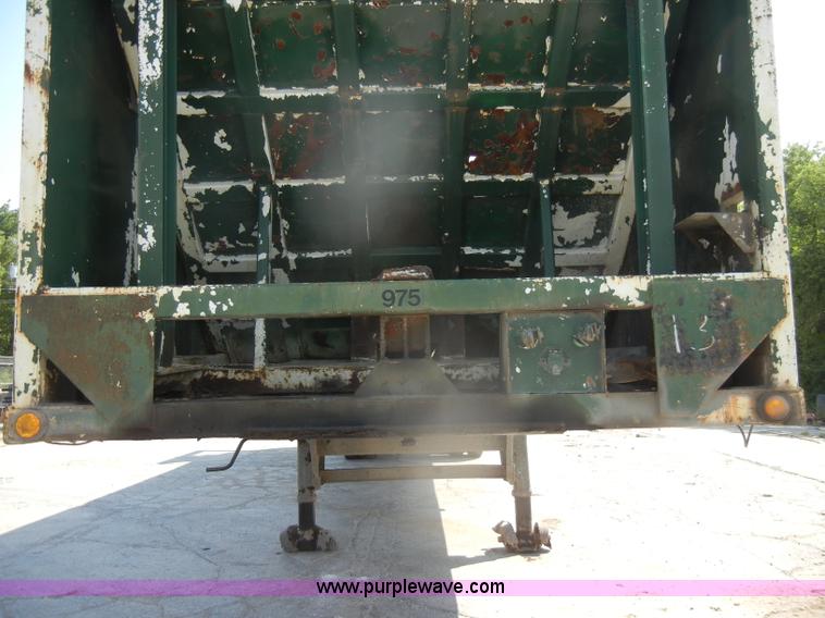 image for item D4173 1993 Steco 41' ejector trailer