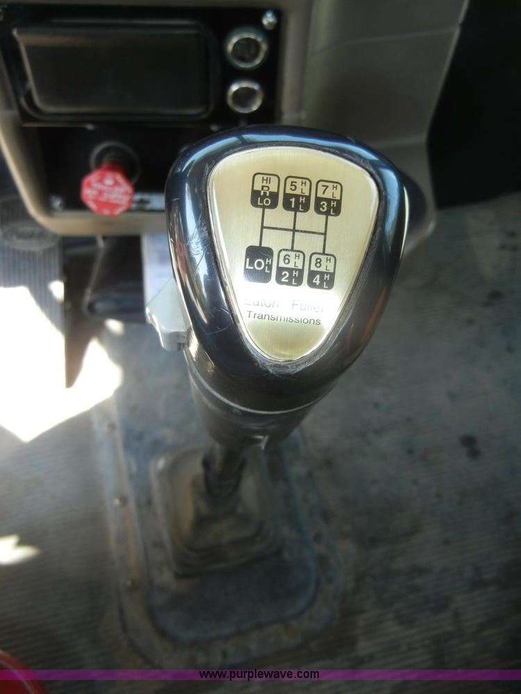 image for item D4174 2005 Peterbilt 379 triple axle semi truck