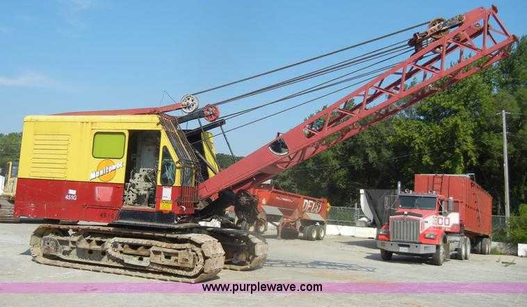 image for item D4175 Manitowoc 3000 track crane