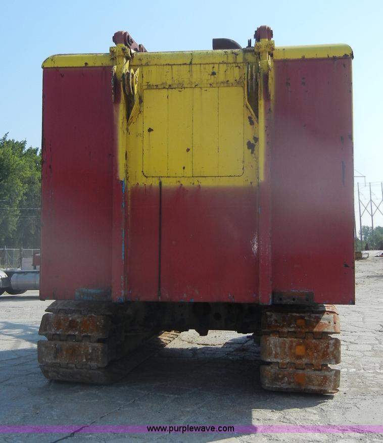 image for item D4175 Manitowoc 3000 track crane