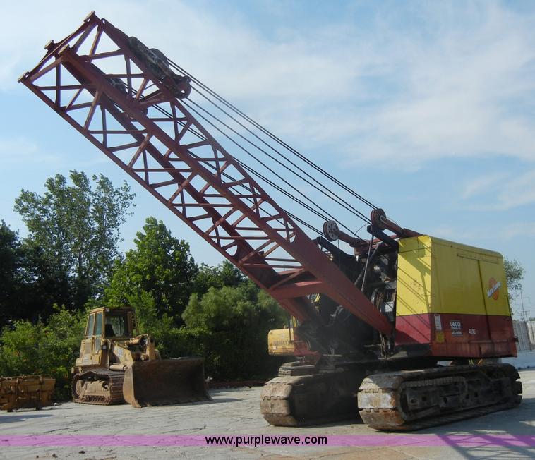 image for item D4175 Manitowoc 3000 track crane