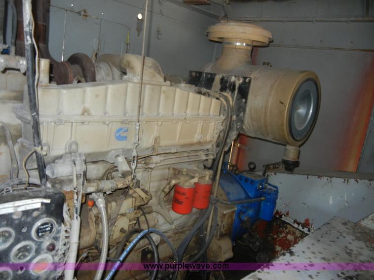 image for item D4175 Manitowoc 3000 track crane