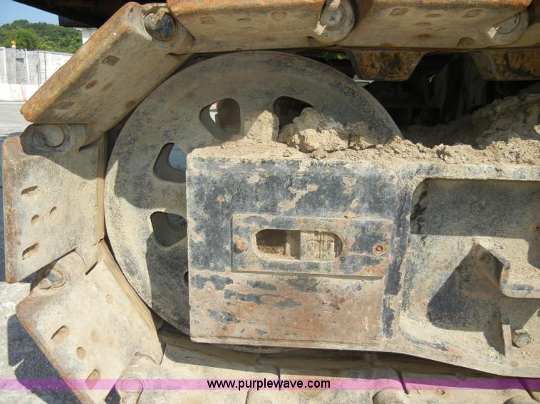 image for item D4175 Manitowoc 3000 track crane