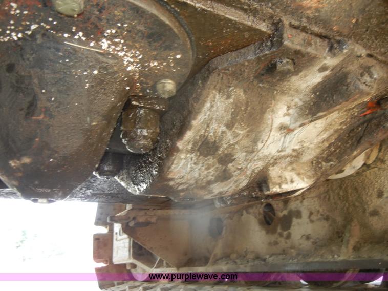 image for item D4175 Manitowoc 3000 track crane