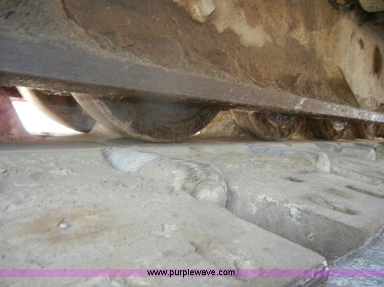 image for item D4175 Manitowoc 3000 track crane